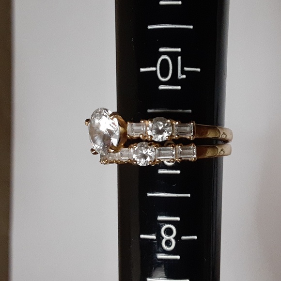 14k Solid Yellow Gold Simulated Diamond Set - Picture 4 of 9